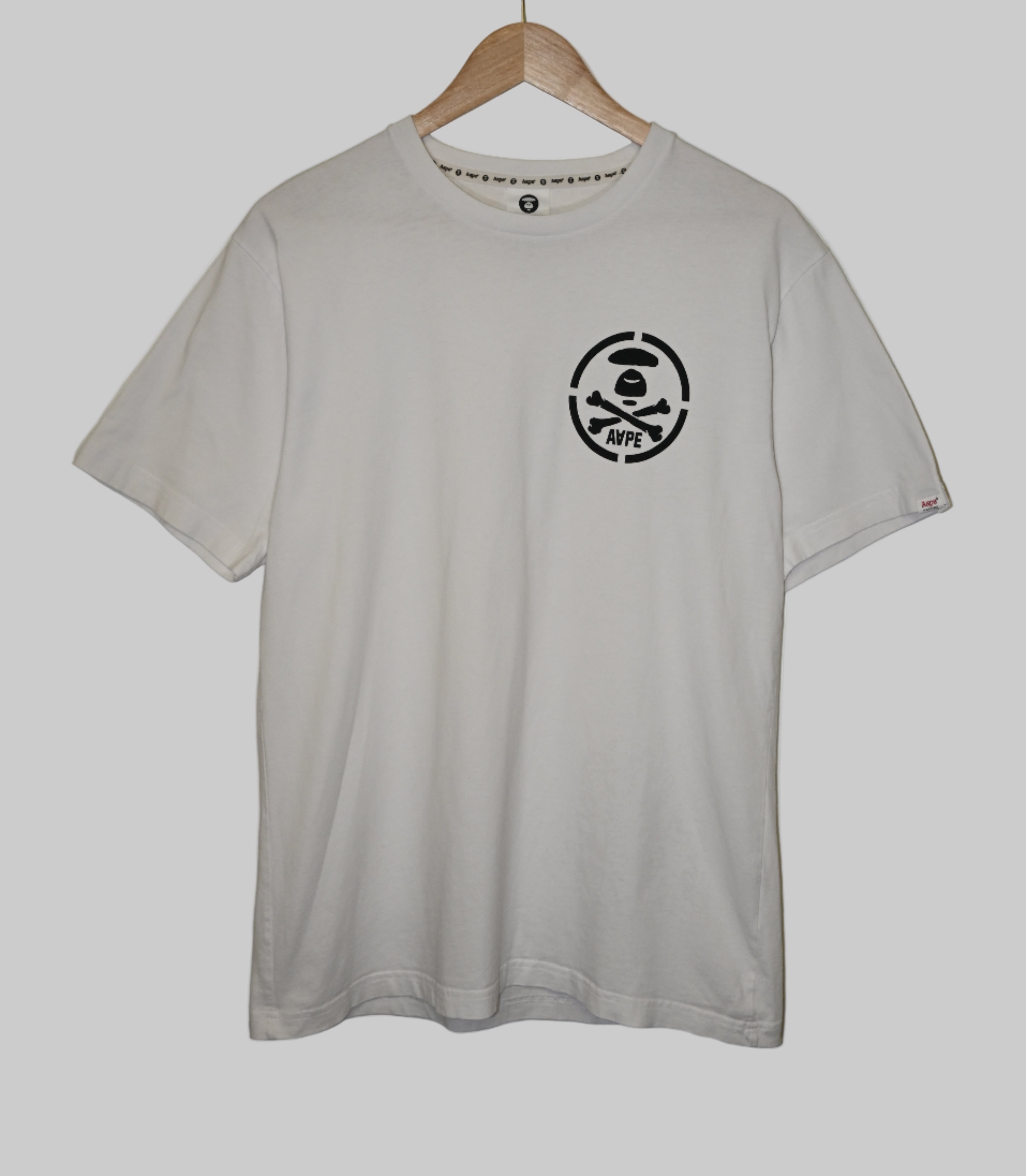 Aape bone Tee