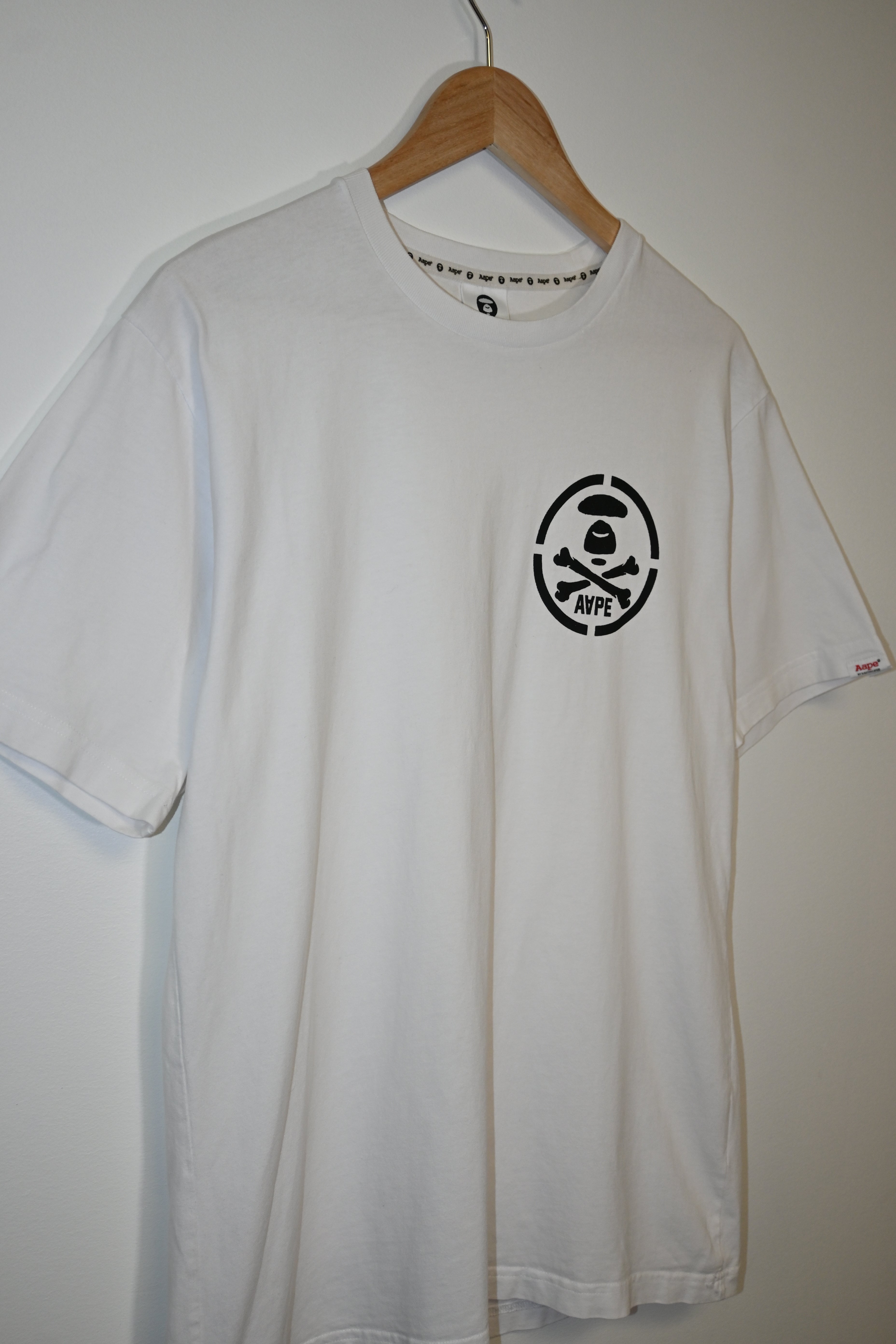 Aape bone Tee