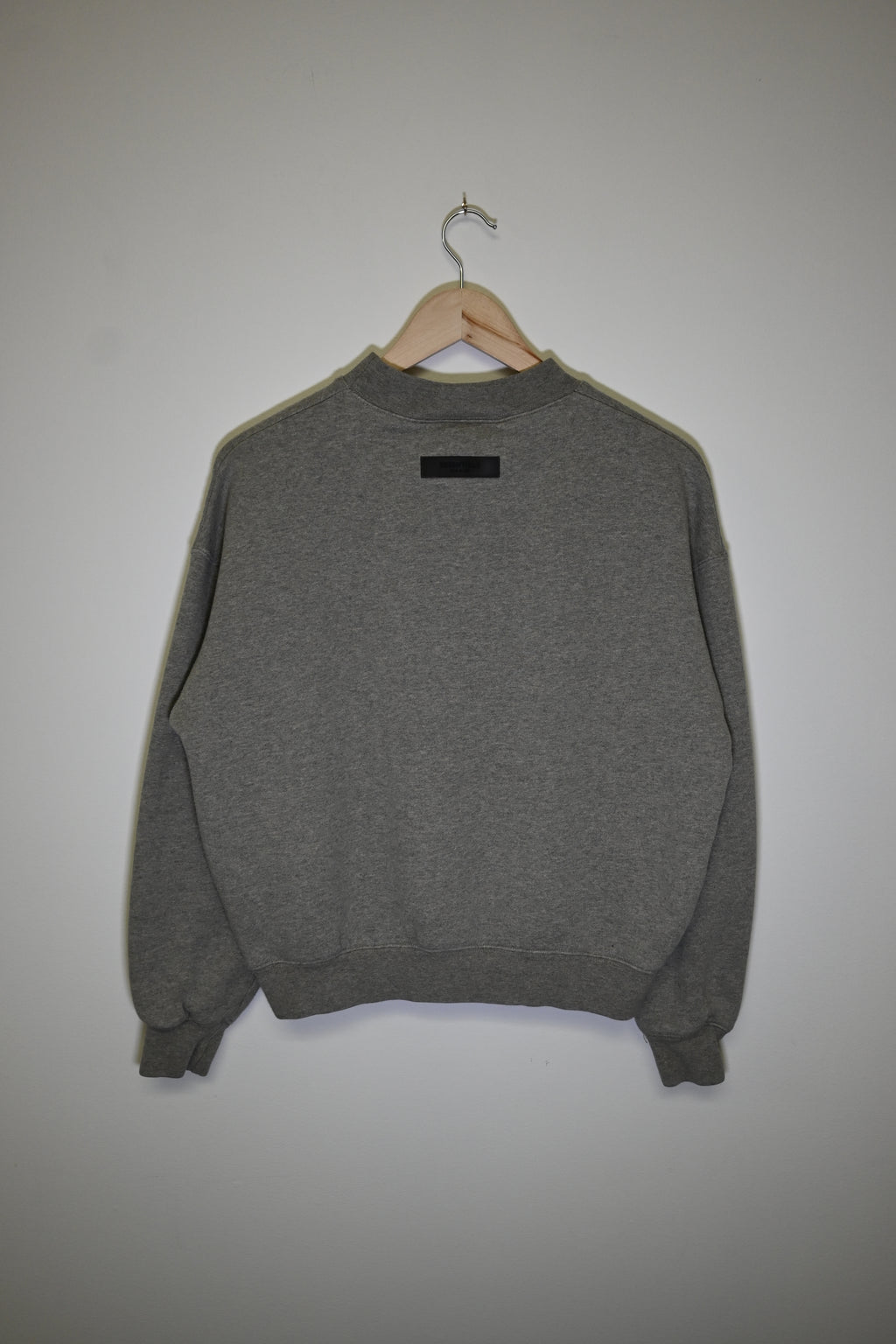 Essential 1977 Long Sleeve