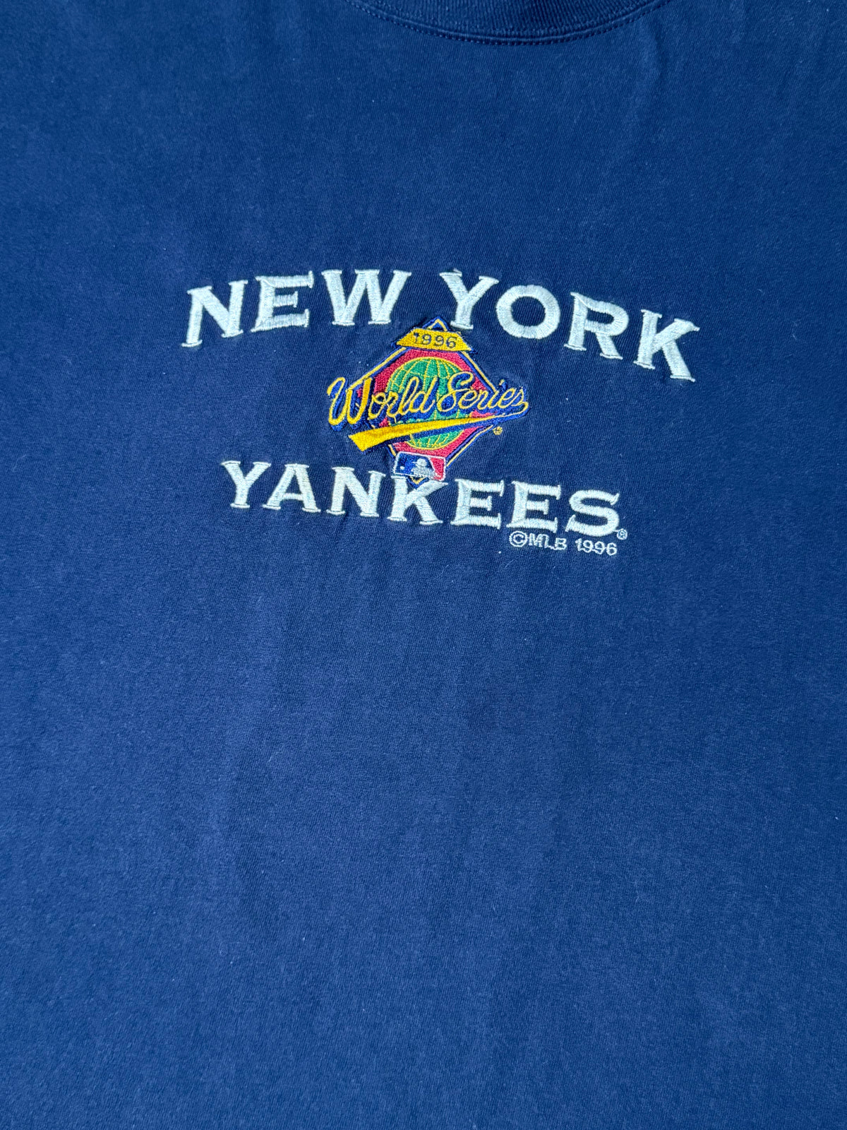 Vintage 1996 New York YANKEES Embroidered Tee