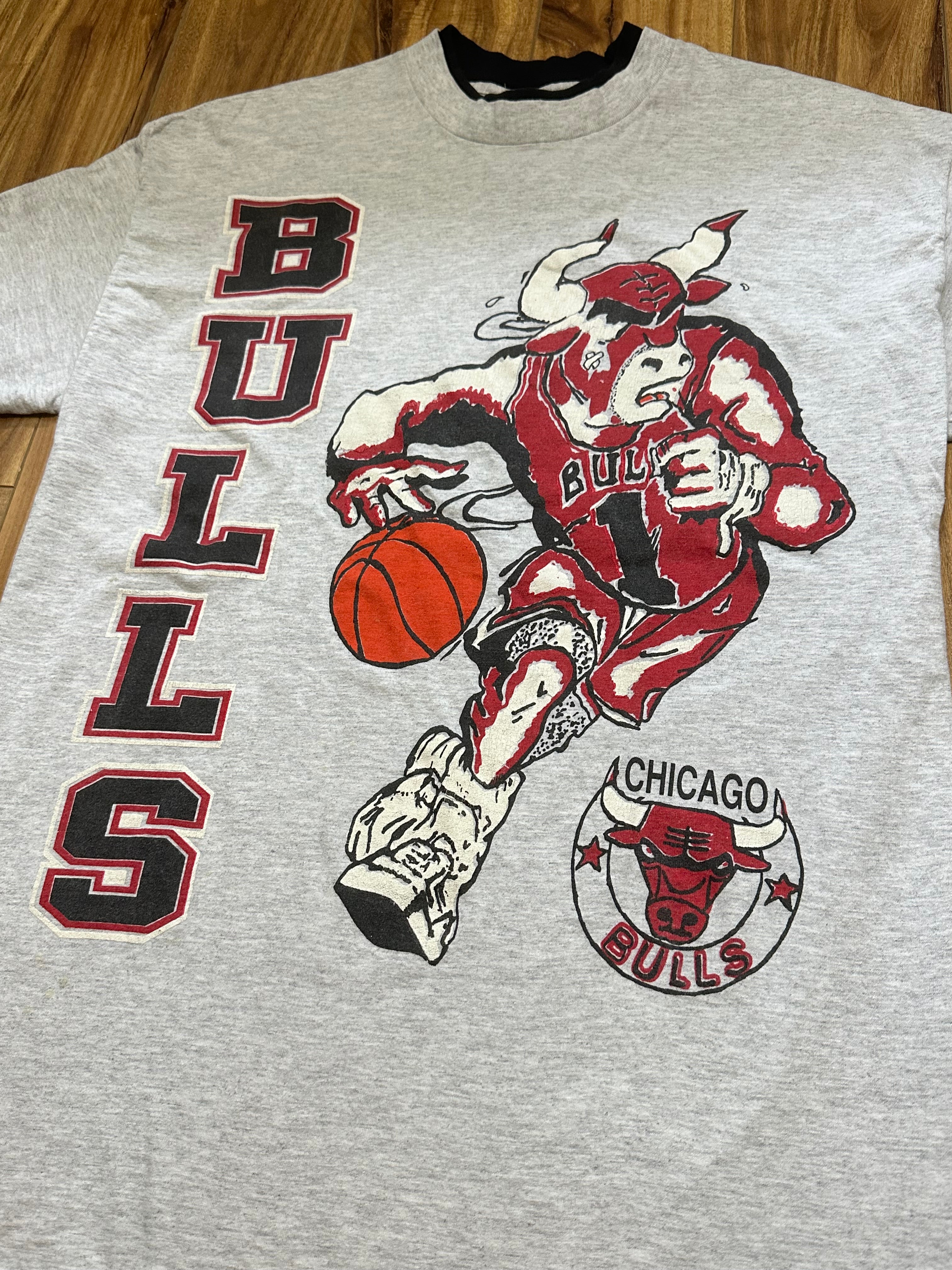 Vintage 90's Bulls "Benny The Bull" Tee