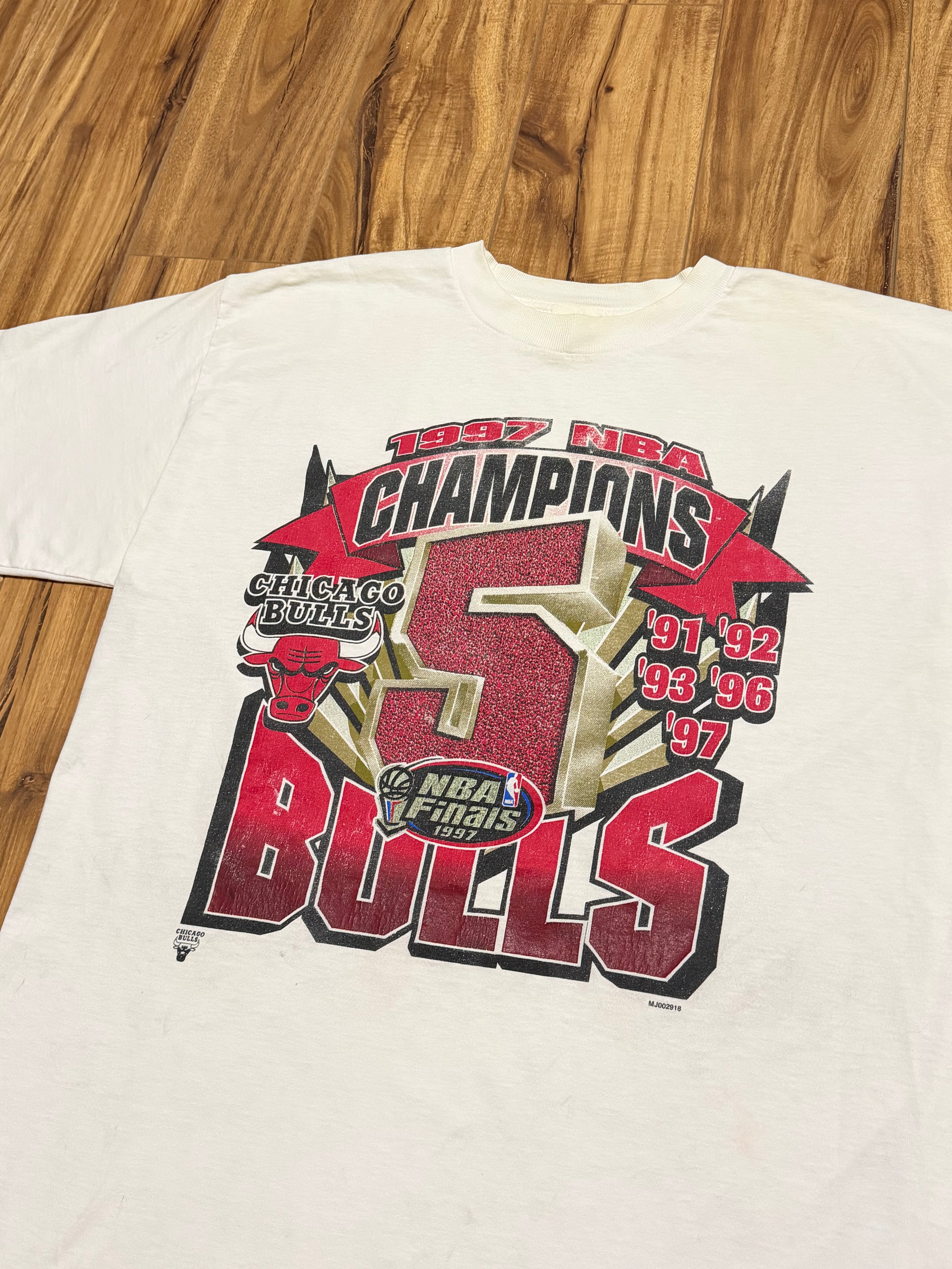 Vintage 1997 Chicago Bulls Finals Tee