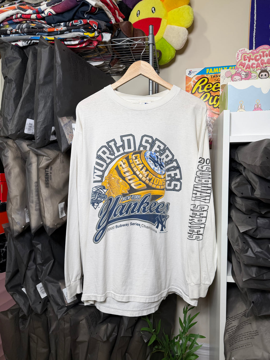 Vintage 2000's New York Yankees Long Sleeve