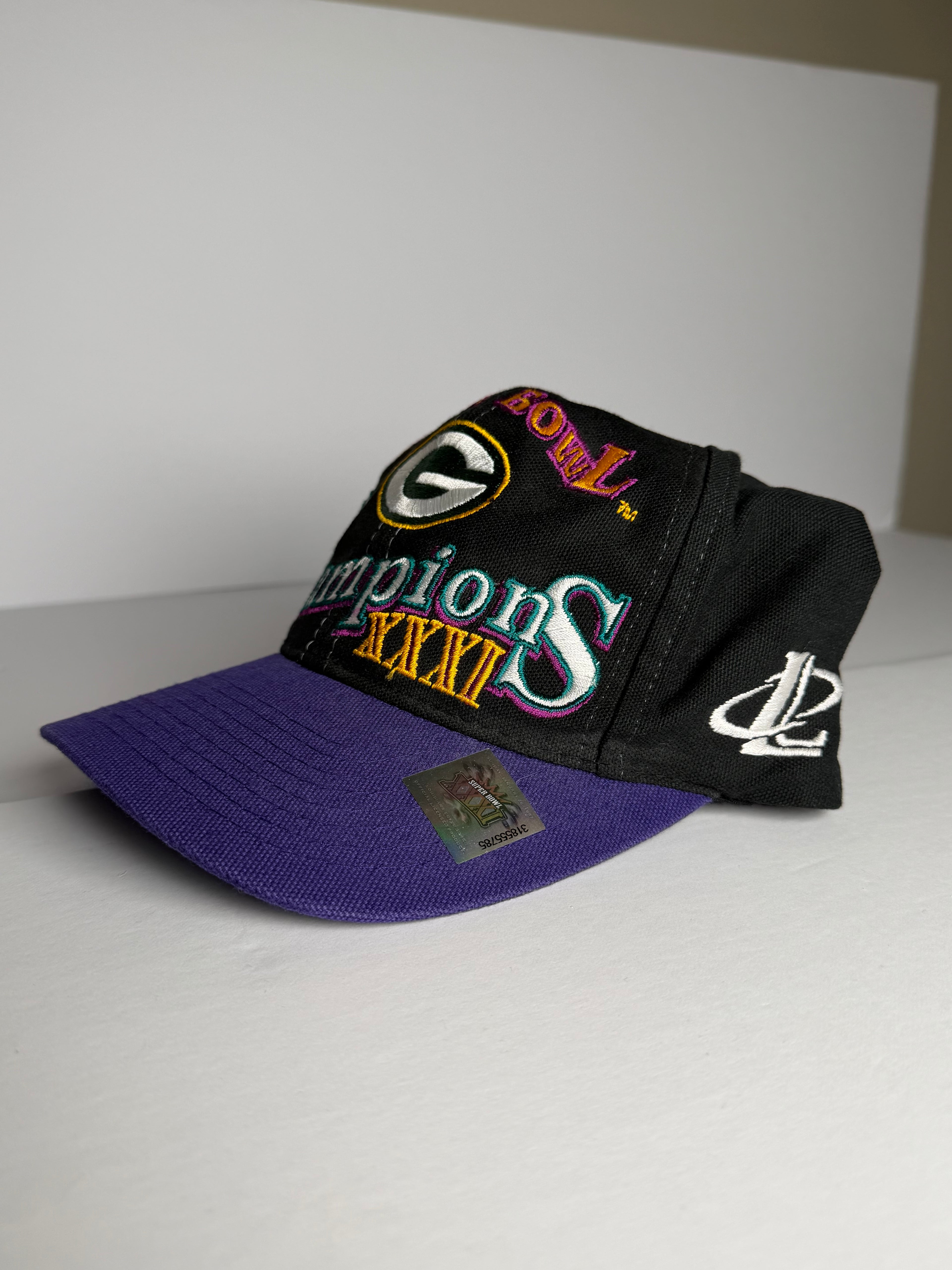 Vintaa 90's NFL Superbowl Champion Snapback Hat